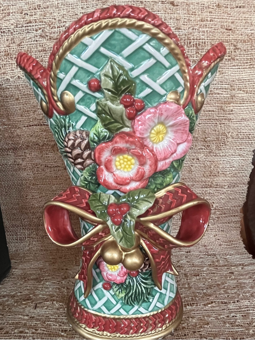 Vintage Fitz and Floyd “Christmas Wreath” Decorative Vase Large
